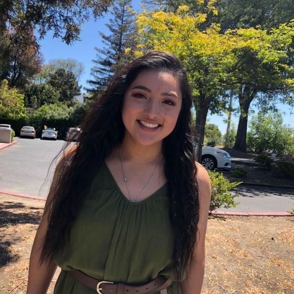 Meet your Posher, Katy - Picture 1 of 1